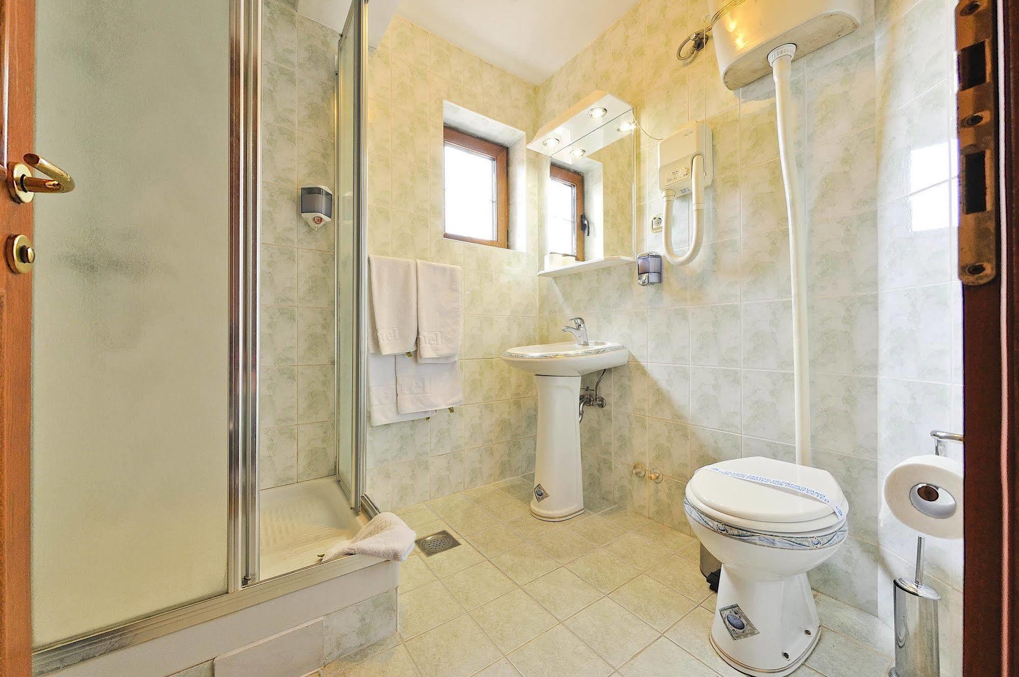 Hotel Sucevic Garni Beograd Ngoại thất bức ảnh