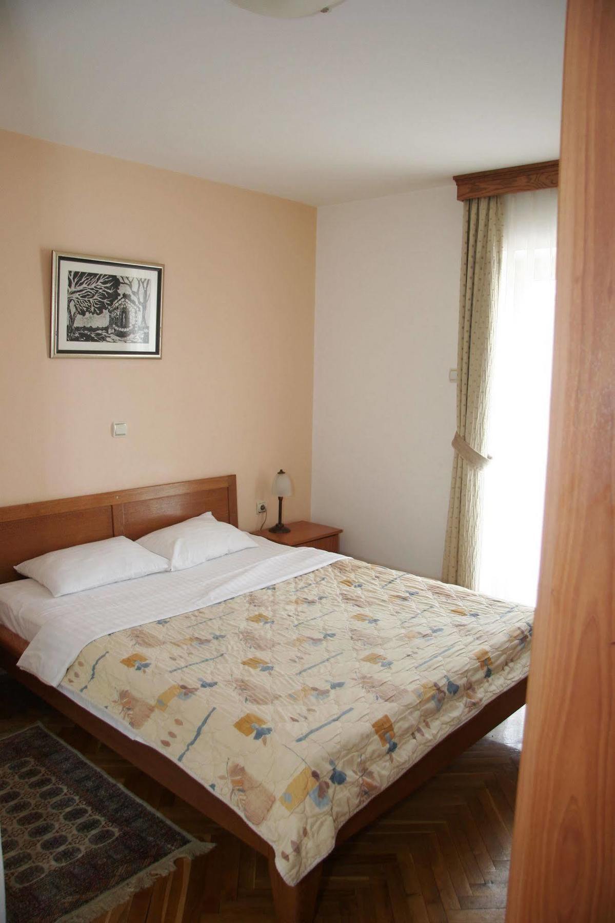 Hotel Sucevic Garni Beograd Ngoại thất bức ảnh