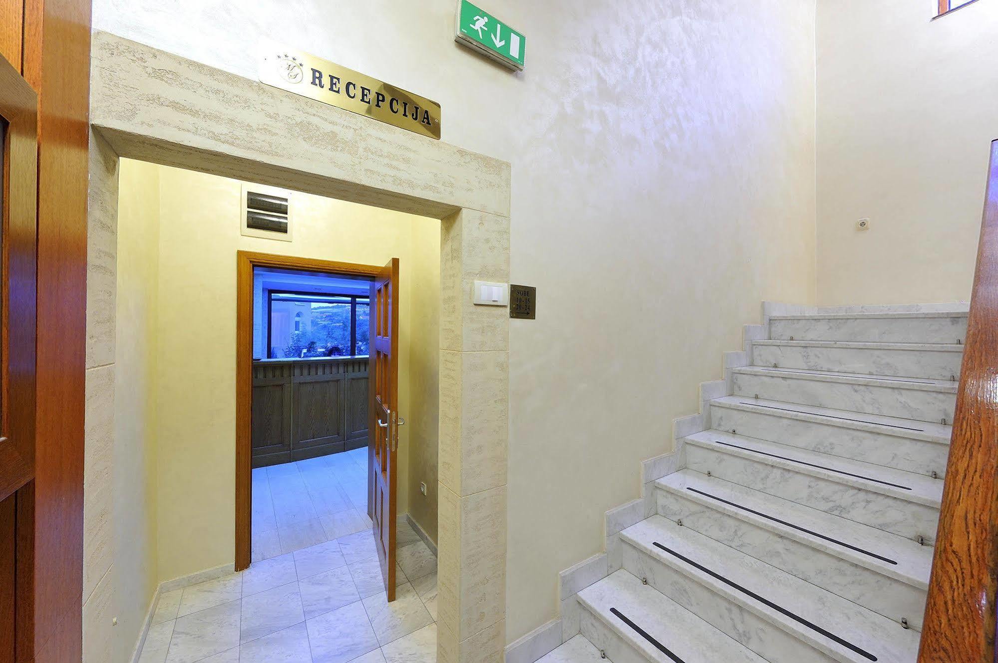 Hotel Sucevic Garni Beograd Ngoại thất bức ảnh
