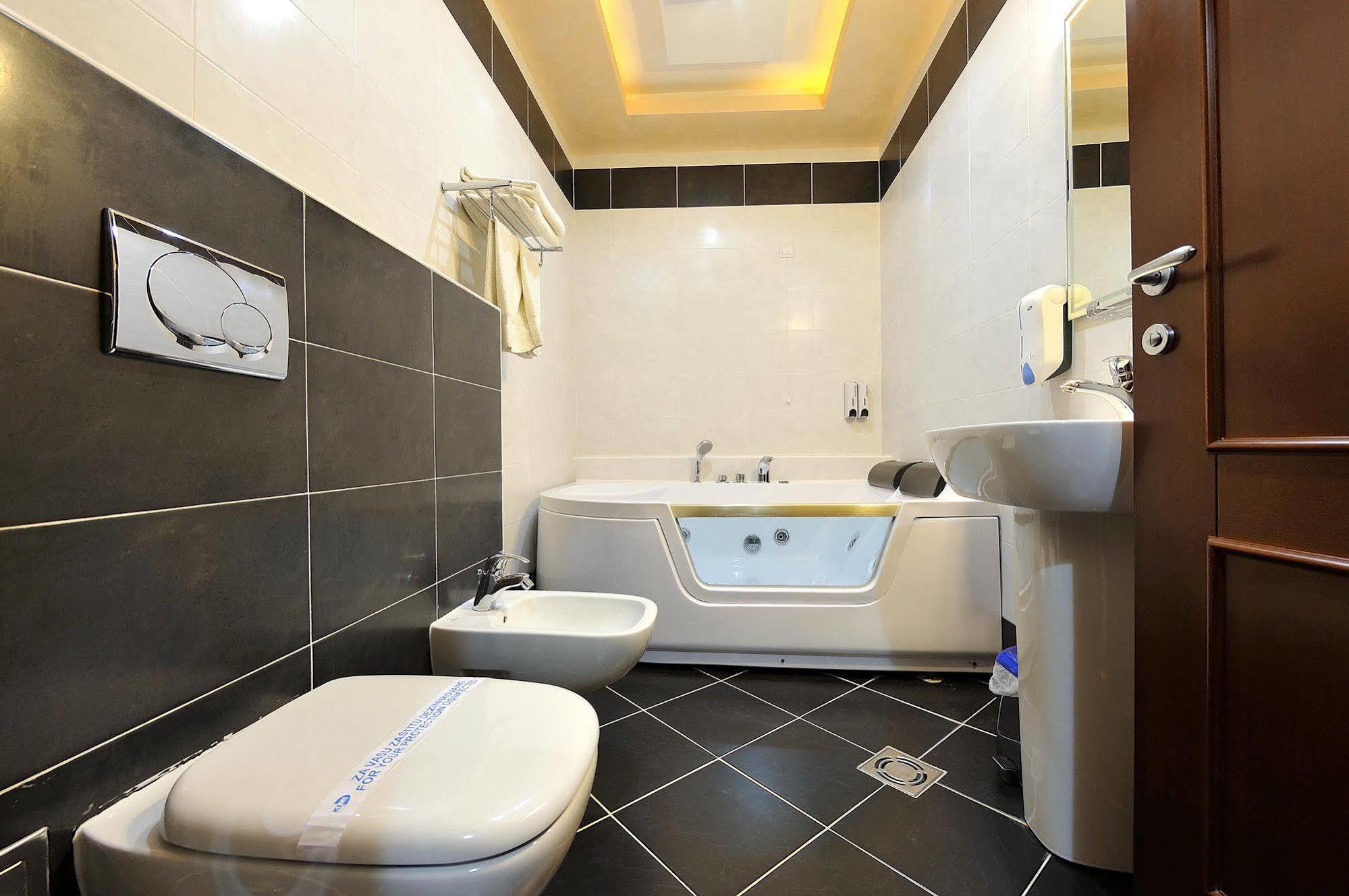 Hotel Sucevic Garni Beograd Ngoại thất bức ảnh