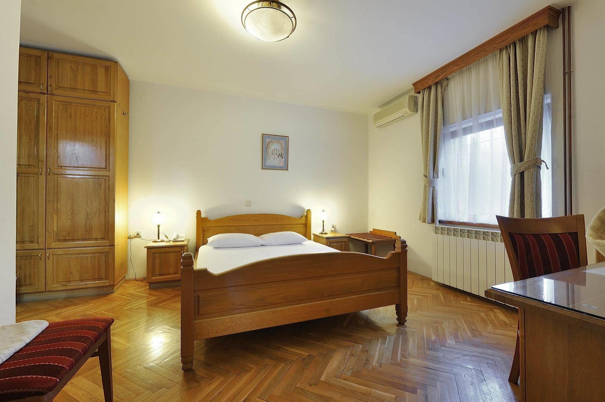 Hotel Sucevic Garni Beograd Ngoại thất bức ảnh